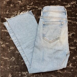LIL’ MOTHER Limited Edition LIL’ Insider Crop Step Fray Light Wash Ankle Jeans